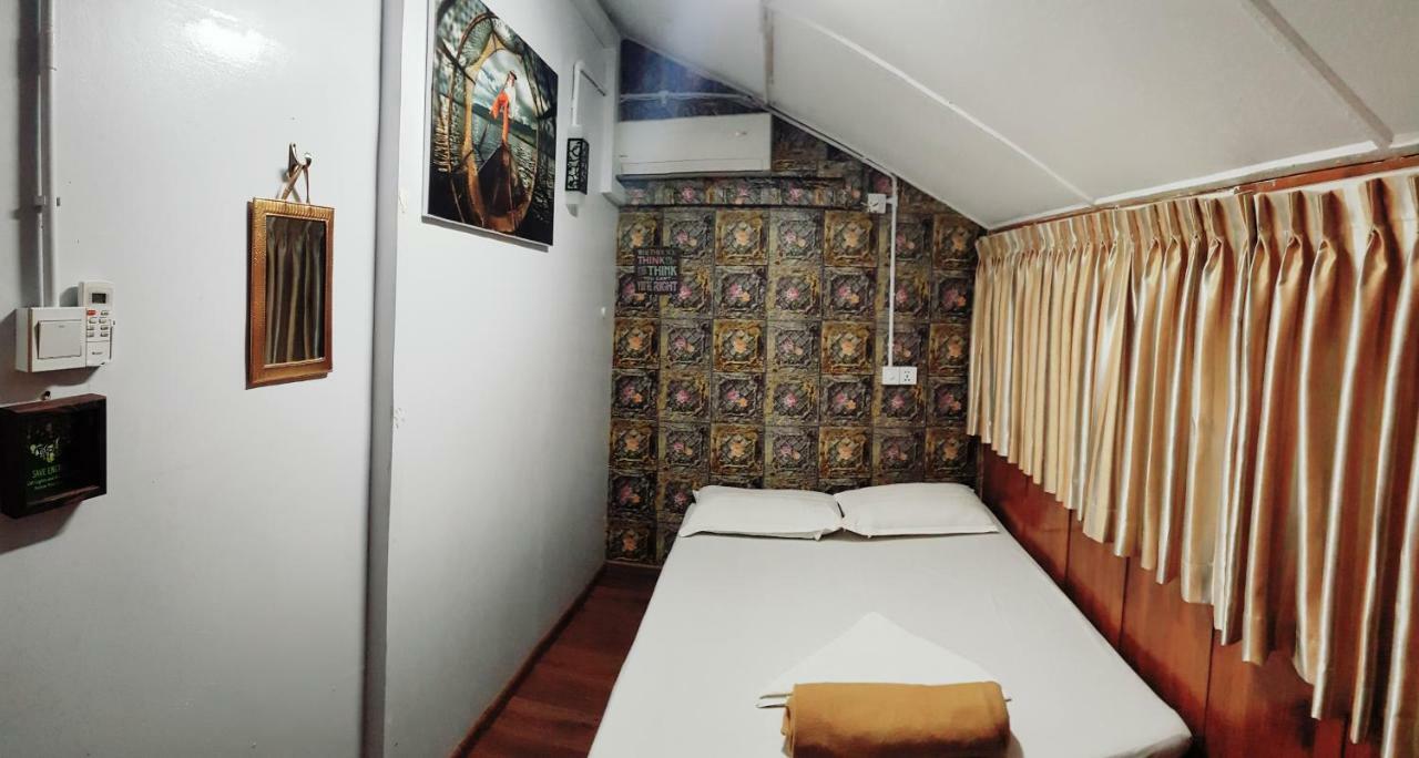 Hostel He-O Yangon Extérieur photo