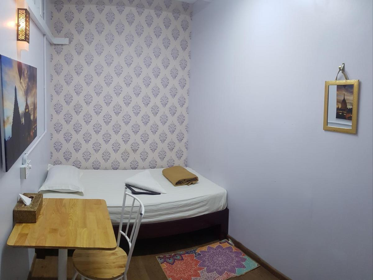 Hostel He-O Yangon Extérieur photo